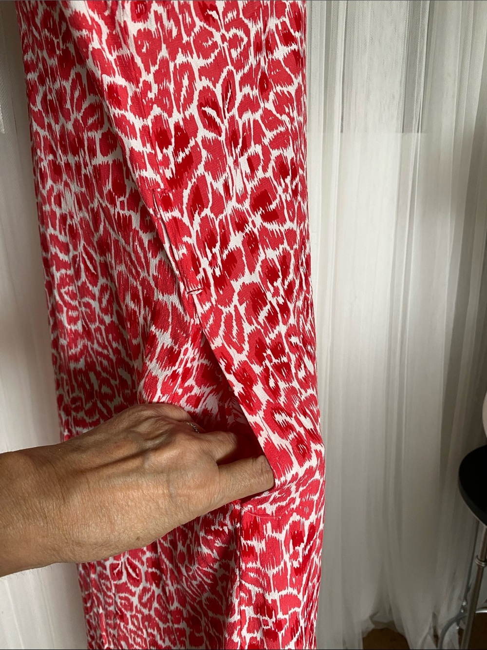 Red and White Animal Print Midi/Maxi Shirt Dress by Saint Tropez Size L - Picture 6 of 17